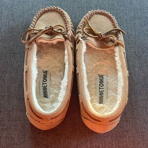 Minnetonka moccasins 6